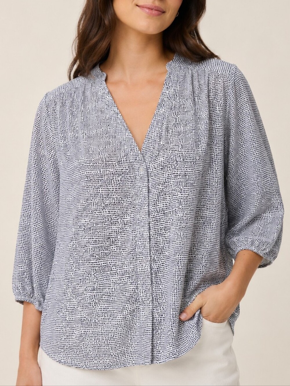 H&M Black White Patterned V-Neck Button Down Blouse 3/4 Sleeve Size 2 Workwear
